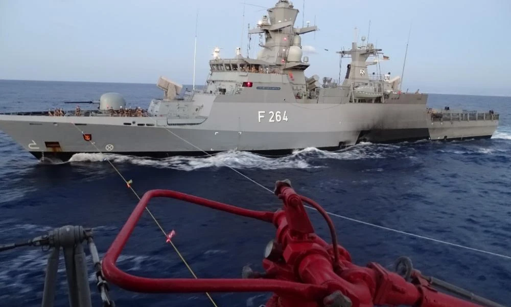 Στο λιμάνι του Πειραιά κατέπλευσε Γερμανική κορβέτα